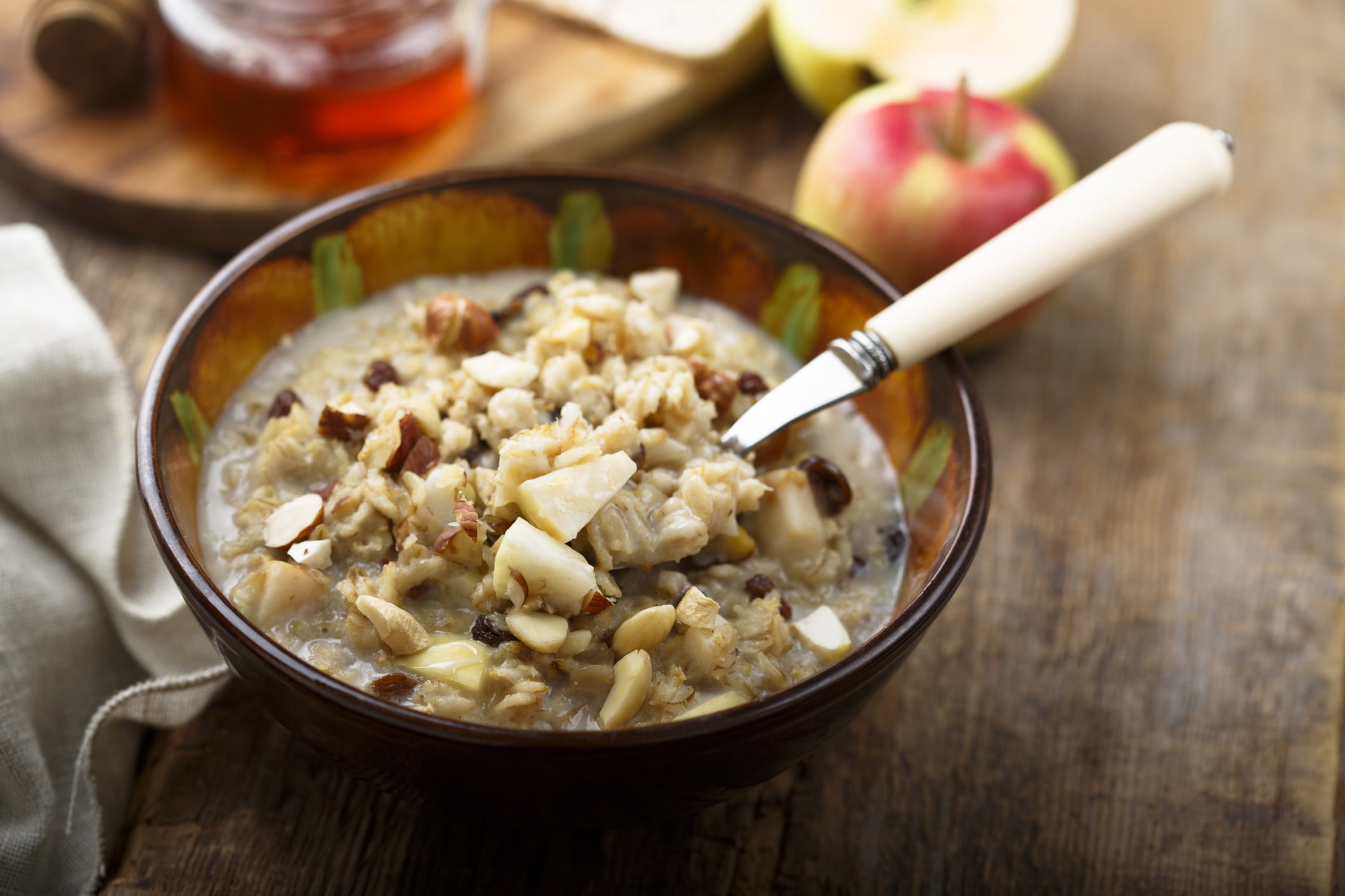 Apple & cinnamon porridge - London Nutritionist & Skin Specialist